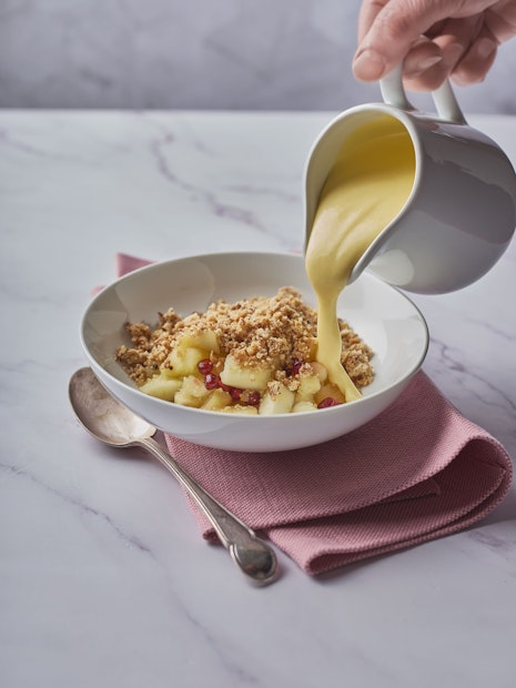 ViewApple & pomegranate crumble